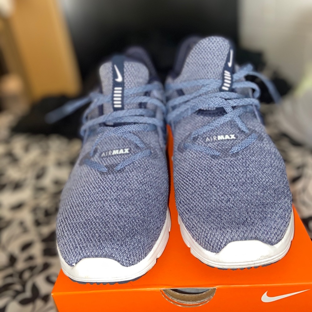 NIKE AIR MAX SEQUENT 3